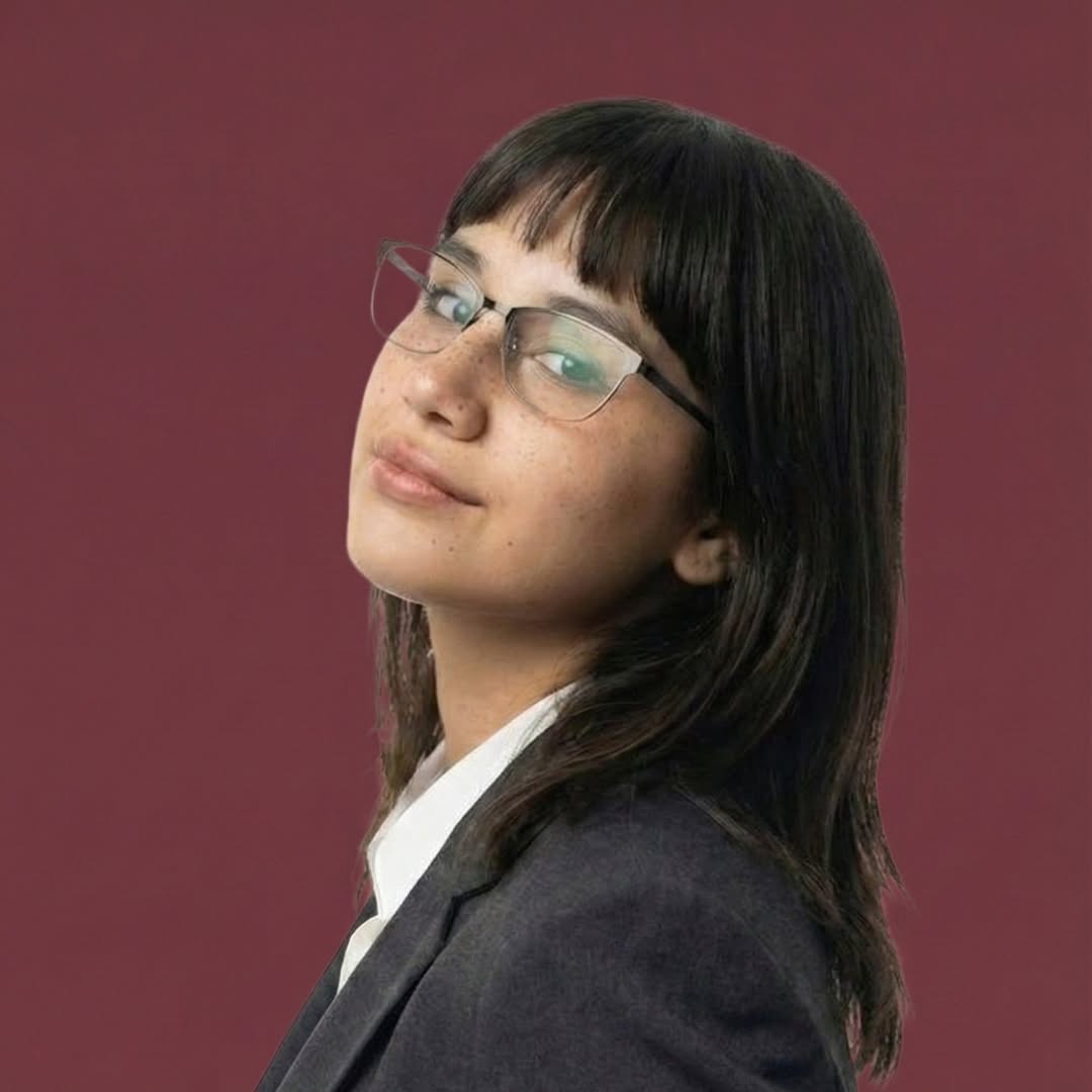 Laura Torres — Fiscal y Directora de Planificación